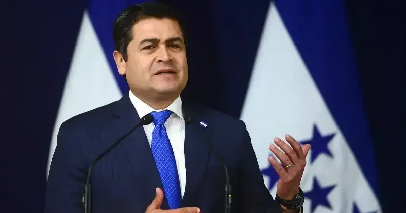 Trump af çıkardı: 45 yıl hapis cezasına mahkum edilen eski devlet başkanı serbest bırakıldı Dünya Haberleri