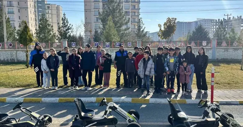 Mardin’de çocuklara trafik eğitimi verildi