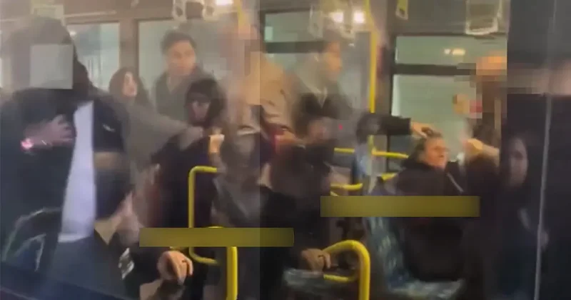 Metrobüste Sapık mısın sen diye bağırarak saldırdı! Taciz iddiası ortalığı karıştırdı