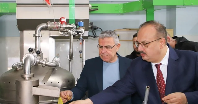 Vali Canbolat, Köşk te zeytinyağı sıkım işletmelerinde incelemelerde bulundu Aydın Haberleri