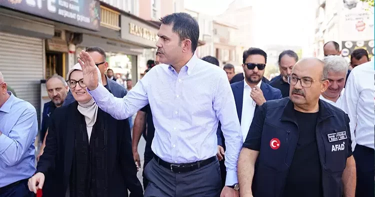 Bakan Kurum: Deprem bölgesinde artık son çiviler çakılıyor, son tuğlalar koyuluyor