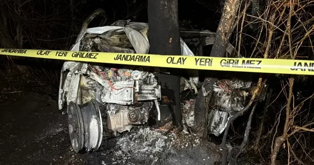 Karabük haberleri Karabük te korkunç kaza: Sürücüsü yanarak öldü 02 Aralık 2025