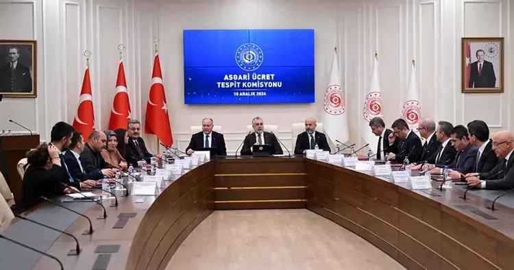 Asgari ücret komisyonunda yeni dönem! Hükümetten ara formül hamlesi