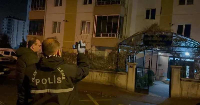 Baba oğul arasındaki kavga kanlı bitti: 1 i ağır 2 yaralı