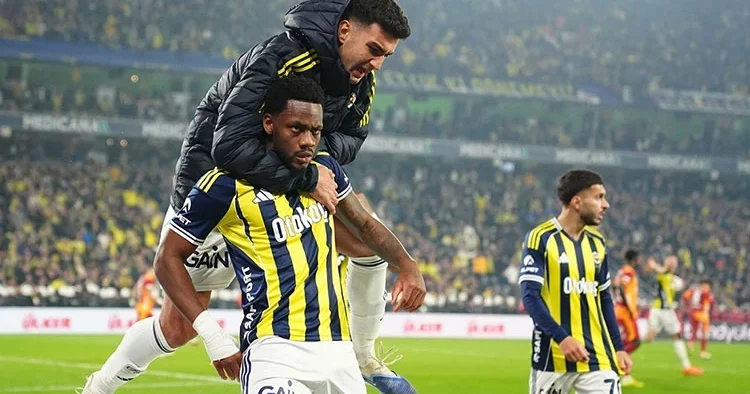 Süper Lig in 8. harikası Fenerbahçe!
