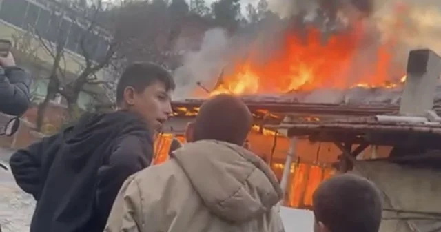 Erbaa da elektrik kontağından çıkan yangın evi küle çevirdi Tokat Haberleri