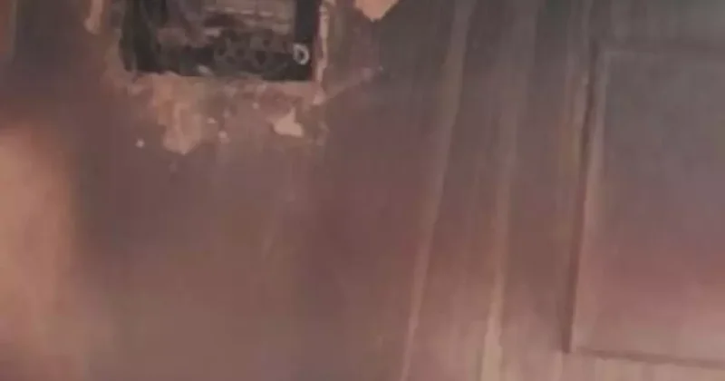 Yıldırım düşen camide başlayan yangın ucuz atlatıldı