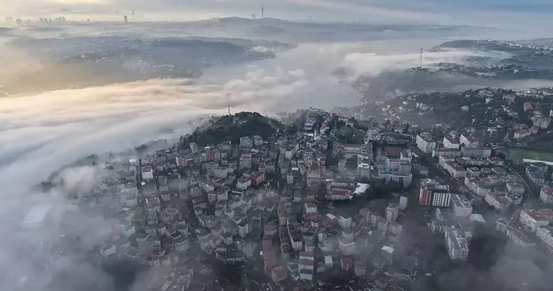İstanbul da etkili olan sis havadan görüntülendi
