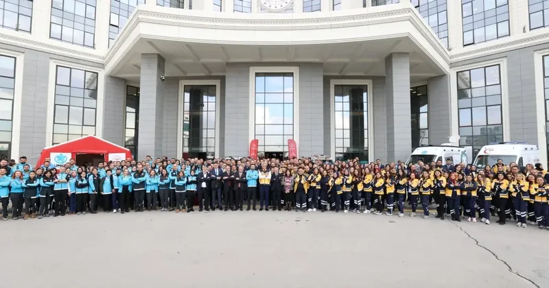 Acil müdahalede yeni dönem: Havaalanları ve AVM lere otomatik şok cihazı geliyor