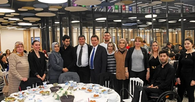 Başkan Erkan Aydın engelleri sevgiyle aştı Bursa Haberleri