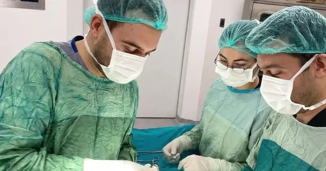 İlçedeki Devlet Hastanesi nde ilk kez yapılan ameliyat başarılı geçti Afyonkarahisar Haberleri