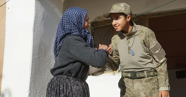 Otizmli çocuğun asker olma hayali gerçek oldu Afyonkarahisar Haberleri