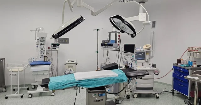 Niğde Ömer Halisdemir Hastanesi nde ameliyathaneler yeni alanda hizmete başladı Niğde Haberleri