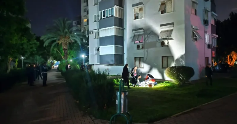 Antalya da 8 inci kattan düşen yaşlı kadın hayatını kaybetti
