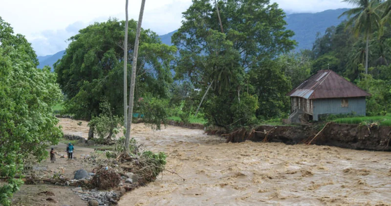Güneydoğu Asya ülkelerinde şiddetli yağışların yol açtığı afetlerde bini aşkın kişi öldü, yüzlerce kişi kayıp! Dış Haberler