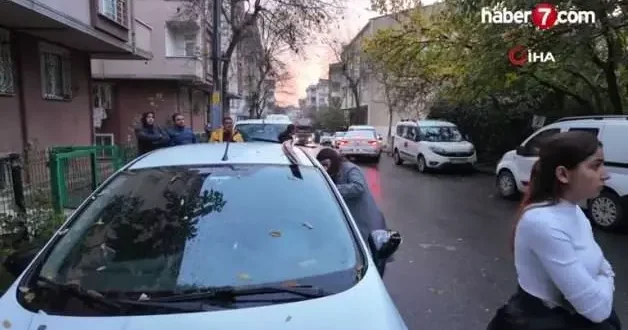 Çekmeköy de yürekleri ağza getiren olay! Otomobilde kilitli kalan bebek için zamanla yarıştılar