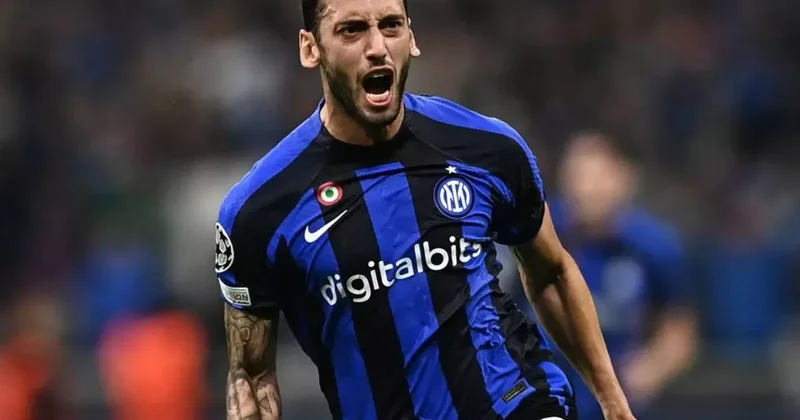 Hakan Çalhanoğlu imzayı atıyor! Görüşmeler başladı