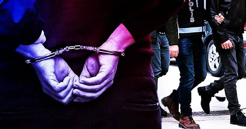 Cinayeti kan lekesi aydınlattı: Annesinden para istemiş, vermeyince bıçaklamış!