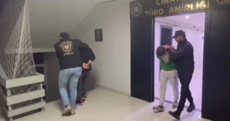 Annesinden para istedi vermeyince bıçaklayarak katletti! Cinayeti kan lekesi aydınlattı