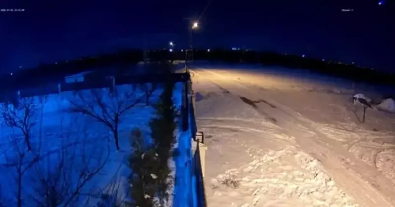 Malatya da meteor paniği! Düşme anı saniye saniye kamerada