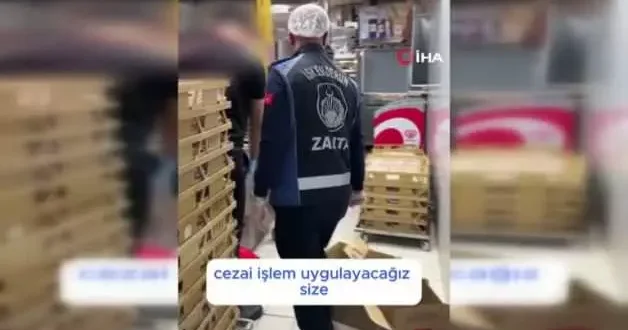 AVM restoranındaki böcek yuvaları ve hijyen skandalı zabıtayı şoke etti