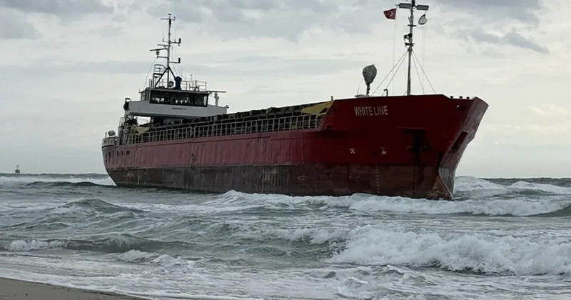 Tekirdağ da yük gemisi karaya oturdu