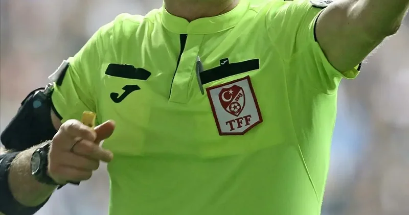 Son dakika: Süper Kupa’da hakemler belli oldu! Galatasaray Trabzonspor ve Fenerbahçe Samsunspor maçlarını kim yönetecek? Futbol Haberleri