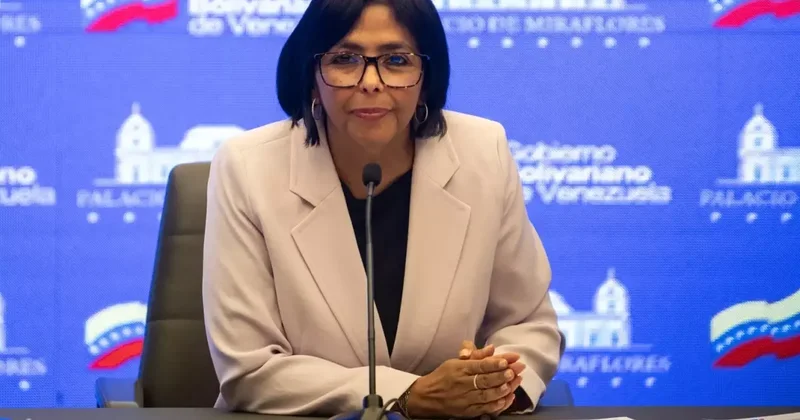 Venezuela Sömürge Olmayacak