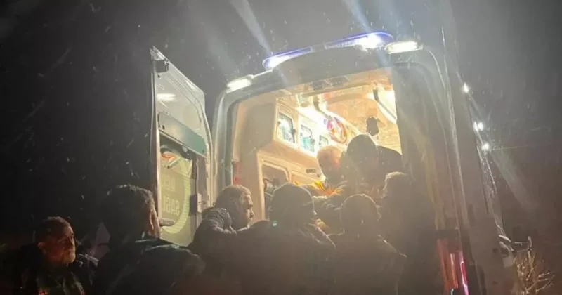 Karla kaplı yollarda zamana karşı yarış kameraya yansıdı