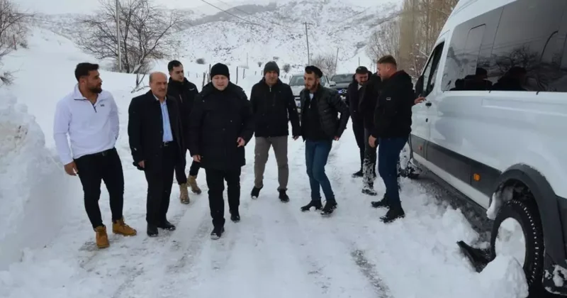 Yolda mahsur kalanların imdadına Kaymakam yetişti