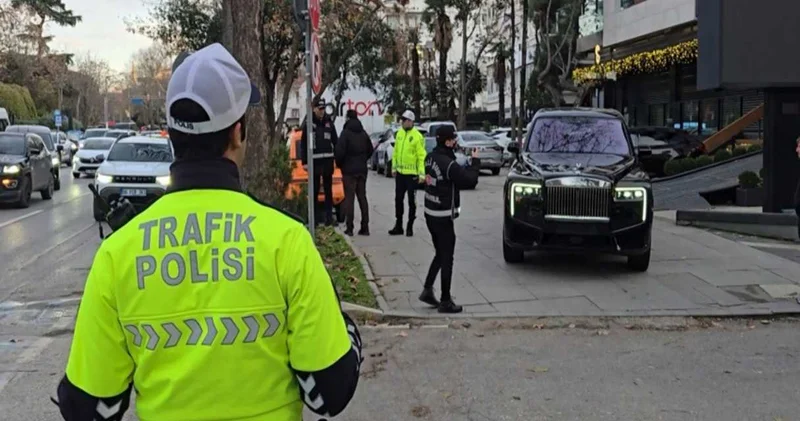 11 milyar liralık lüks araç vurgunu! Çekilen otomobillere bakan bir daha baktı