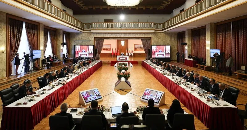 İmralı sürecinde yeni aşama: Komisyon geçiş süreci kanunu için sona yaklaştı