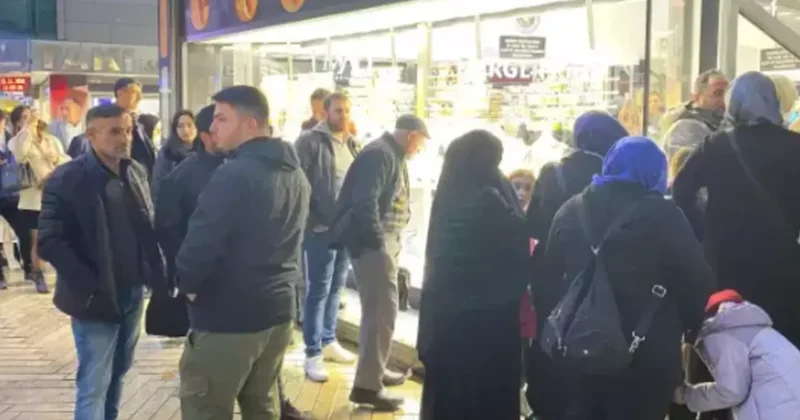 Kapalıçarşı da uzun kuyruklar oluştu: Yatırımcılar iki tür altın için kapıştı Sözcü Gazetesi
