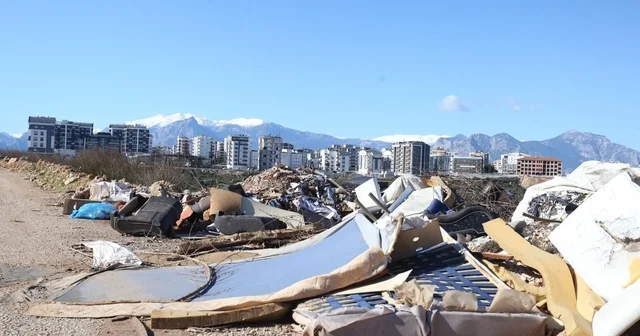 Kepez de 2025 te çevreyi kirletenlere toplam 3 milyon lira para cezası kesildi Antalya Haberleri