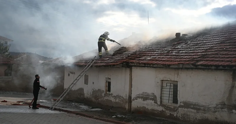 Kırıkkale’de müstakil ev küle döndü: 1 ağır yaralı Sözcü Gazetesi