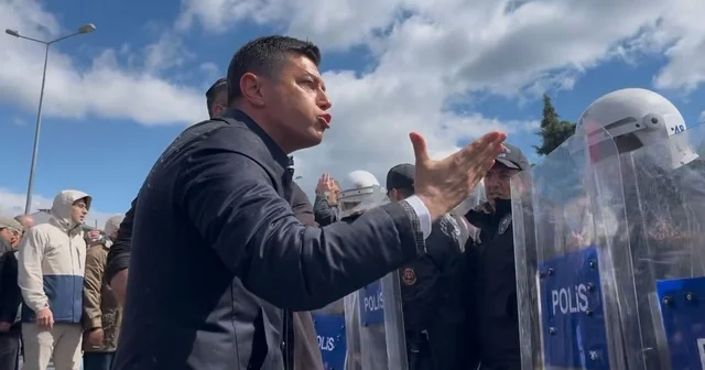 Marmaris Belediye Başkanı Acar Ünlü, kamu görevlisine hakaret suçundan 46 bin 600 TL cezaya çarptırıldı Muğla Haberleri