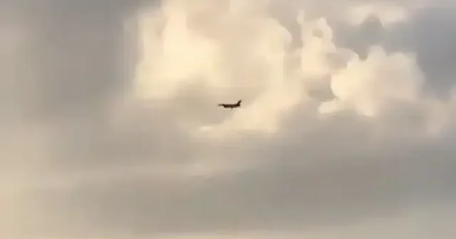 Afrika’da tarih yazılıyor: Mogadişu semalarında Türk F 16’ları görüntülendi VİDEO İZLE