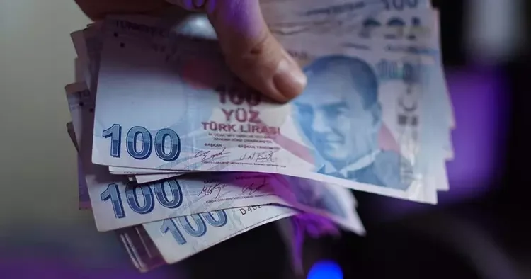 Emeklilerden promosyon hamlesi: Gözler bankalarda