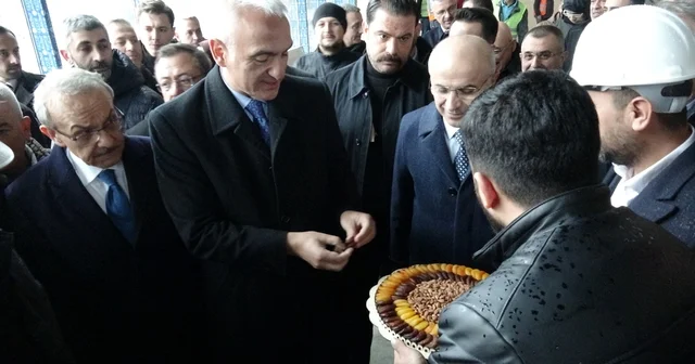 Bakan Ersoy, Malatya da Sabancı Kültür Merkezi nde incelemelerde bulundu Malatya Haberleri