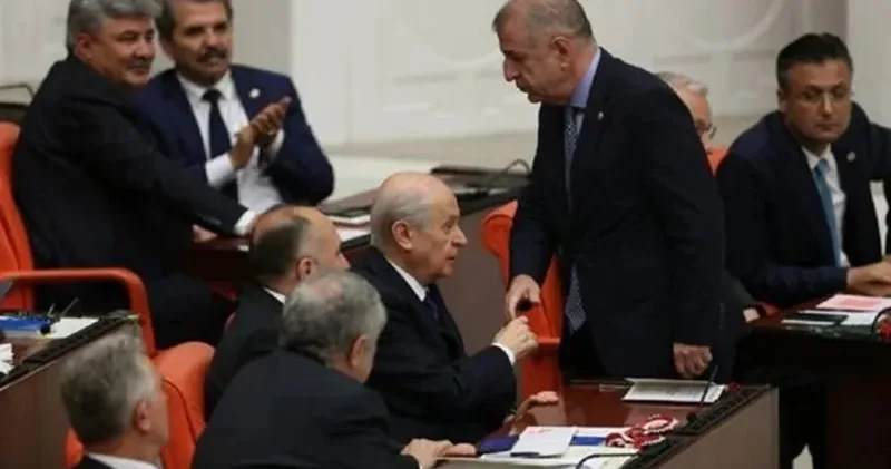 Ümit Özdağ dan Devlet Bahçeli ye tepki: Türkiye Cumhuriyeti ile Öcalan ve PKK’nın şartlarına teslimiyet arasında bir seçim zamanı!