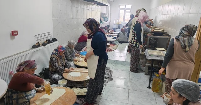 Demirci de yürekler minik Kerem için birleşti Manisa nın Demirci ilçesinde DMD hastası Rahmi Kerem için hayır etkinliği düzenlendi Manisa Haberleri