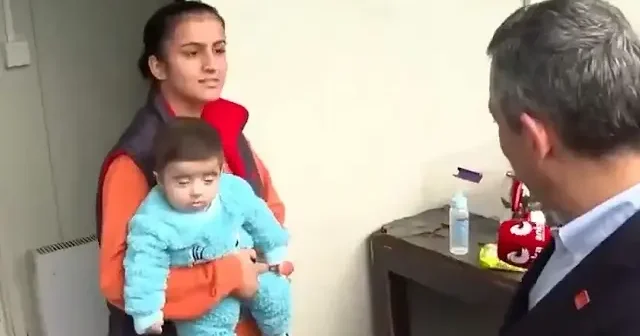 Özgür Özel in konteynerde ziyaret ettiği depremzede: Ev sahibi değildik ama şu an istiyoruz VİDEO İZLE