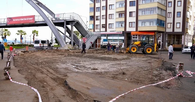 Giresun Belediye Başkanı Fuat Köse, meydan düzenleme çalışmalarını inceledi Giresun Haberleri