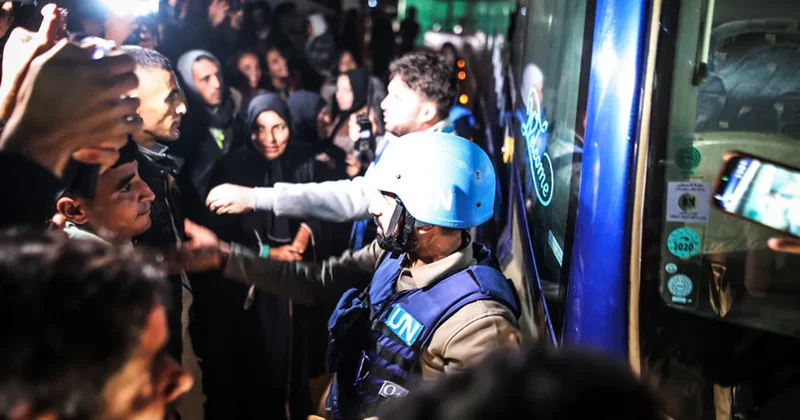 2 yılın sonunda açılmıştı: İsrail, Refah Sınır Kapısı ndan yalnızca 12 Filistinlinin Gazze ye dönüşüne izin verdi