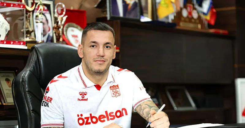 Rey Manaj yeniden Sivasspor’da