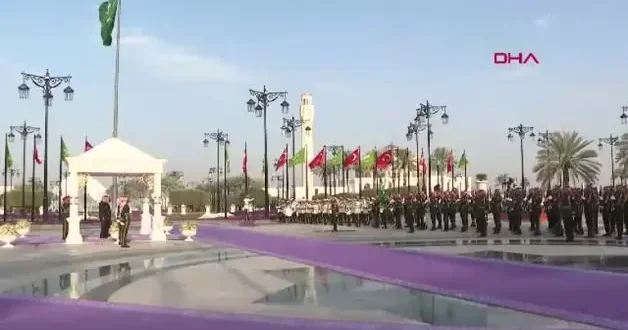 Veliaht Prens Selman, Cumhurbaşkanı Erdoğan ı kapıda karşıladı!