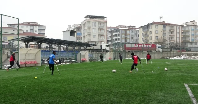 Depremde 4 futbolcusunu kaybeden Malatya ampute takımı pes etmiyor Malatya Haberleri