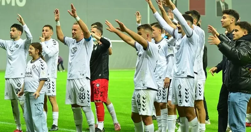 112 yıllık tarihi kulüpte kötü günler bitmiyor! 18 puan silme ve küme düşme ile karşı karşıyalar