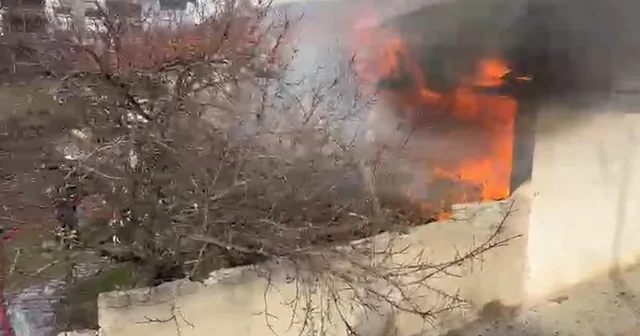 Tek katlı müstakil ev alevlere teslim oldu: 1 ağır yaralı Kırıkkale Haberleri