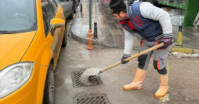 Bayburt ta mazgallar don tehlikesine karşı tuzlanıyor Bayburt Haberleri